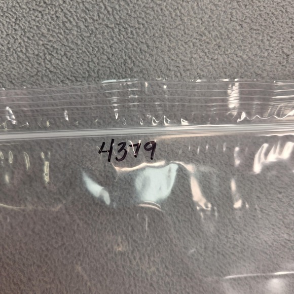 Uniqlo Jeans Mens 33x26 Blue Dark Wash Selvedge Slim Straight Denim Five Pocket - Picture 9 of 9